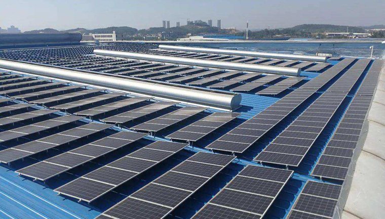 光伏支架?chē)?guó)家標(biāo)準(zhǔn)，一個(gè)光伏板要多少個(gè)支架