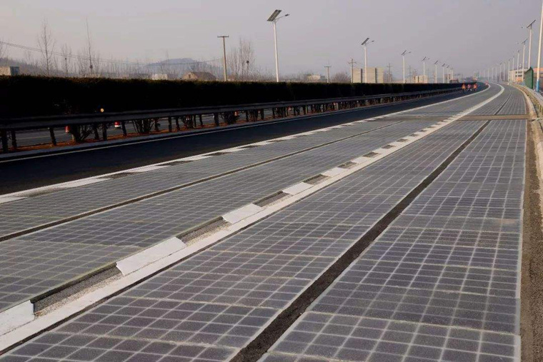 光伏高速公路原理，電動汽車在光伏高速上怎樣充電
