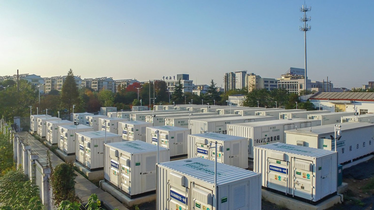 光伏儲(chǔ)能電站的電能存多久，10kw光伏電站配多大儲(chǔ)能