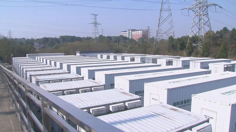 儲能板塊與電池板塊區(qū)別，工廠電池儲能電站優(yōu)缺點