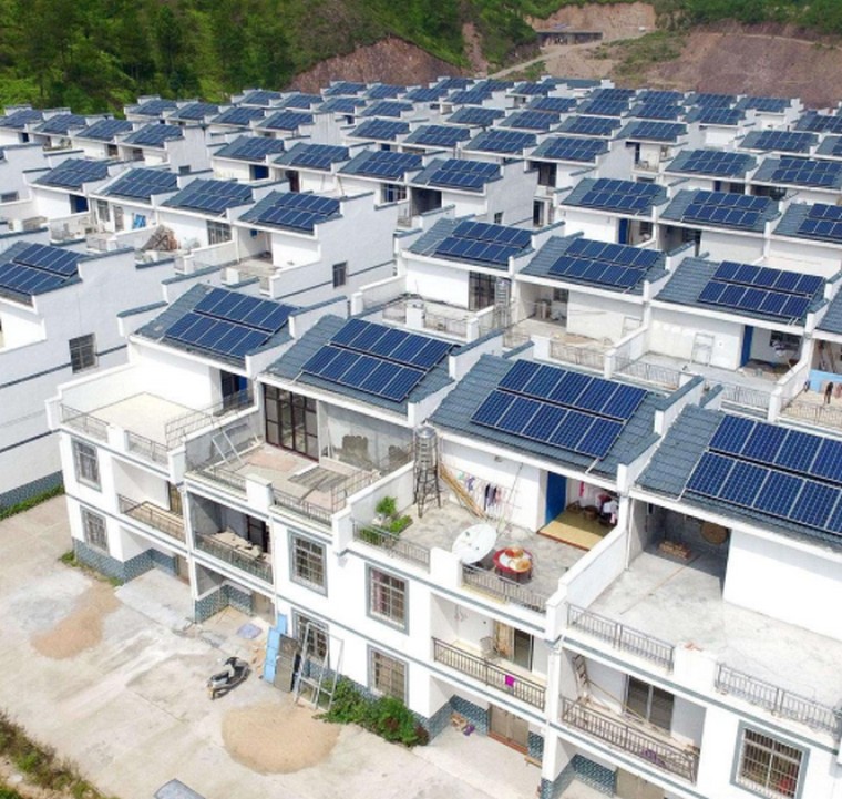 屋頂光伏發(fā)電系統(tǒng)安裝如何防漏水？