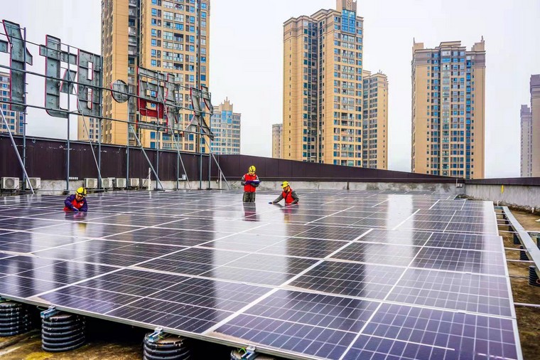 光伏發(fā)電晚上都顯示正常是有故障嗎？夜晚是怎么解決用電問題？