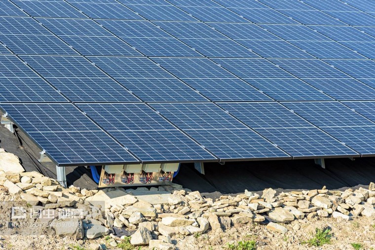 氣候環(huán)境對(duì)光伏組件性能影響？